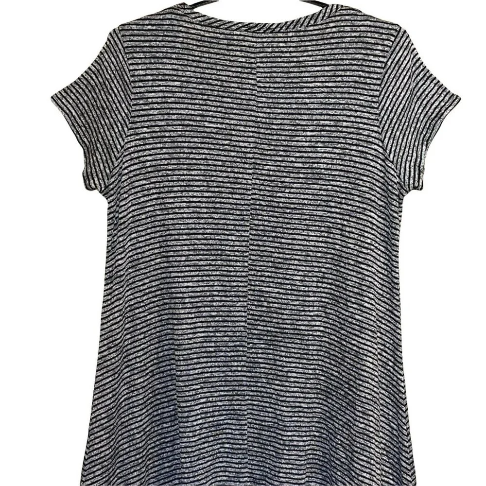 Rue+ Women Swing Dress 4X Striped Black White Short Sleeve Shark Bite Stretch US - Picture 5 of 9
